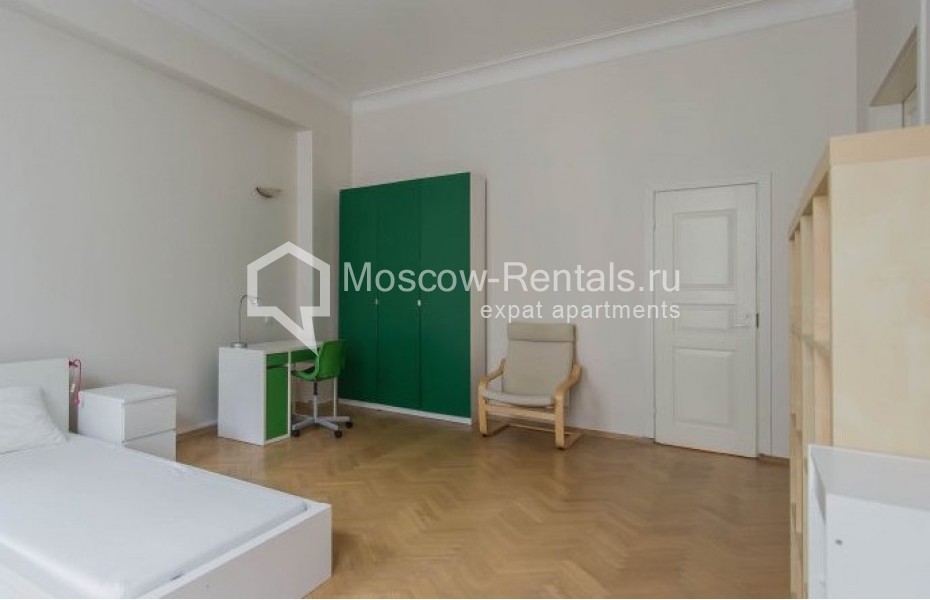 Photo #17 5-room (4 BR) apartment for <a href="http://moscow-rentals.ru/en/articles/long-term-rent" target="_blank">a long-term</a> rent
 in Russia, Moscow, Zhukovskogo str, 5