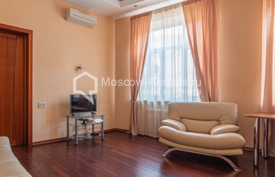 Photo #11 4-room (3 BR) apartment for <a href="http://moscow-rentals.ru/en/articles/long-term-rent" target="_blank">a long-term</a> rent
 in Russia, Moscow, Sretenka str, 9