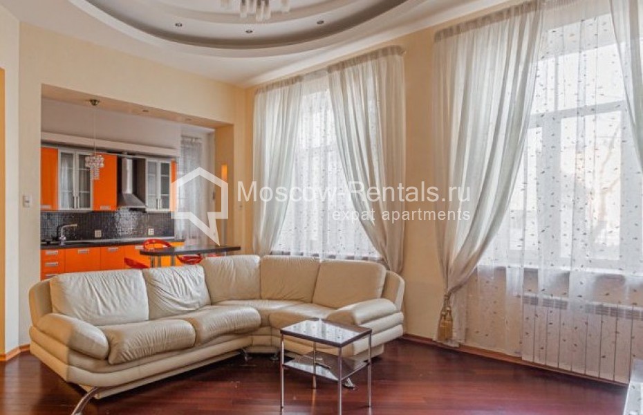 Photo #5 4-room (3 BR) apartment for <a href="http://moscow-rentals.ru/en/articles/long-term-rent" target="_blank">a long-term</a> rent
 in Russia, Moscow, Sretenka str, 9