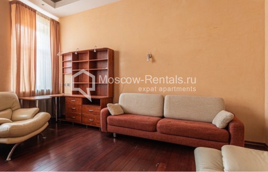 Photo #9 4-room (3 BR) apartment for <a href="http://moscow-rentals.ru/en/articles/long-term-rent" target="_blank">a long-term</a> rent
 in Russia, Moscow, Sretenka str, 9