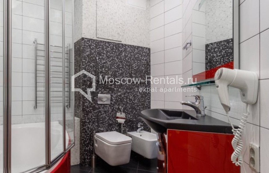 Photo #16 4-room (3 BR) apartment for <a href="http://moscow-rentals.ru/en/articles/long-term-rent" target="_blank">a long-term</a> rent
 in Russia, Moscow, Sretenka str, 9