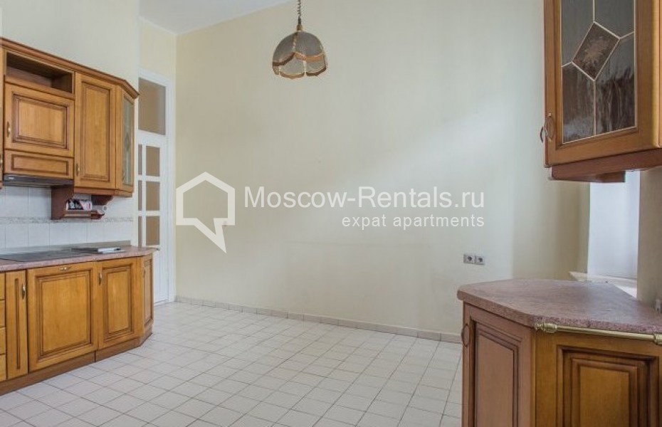 Photo #2 7-room (6 BR) apartment for <a href="http://moscow-rentals.ru/en/articles/long-term-rent" target="_blank">a long-term</a> rent
 in Russia, Moscow, Sretenskyi blv, 6/1