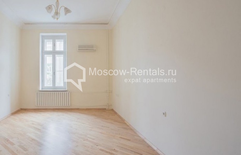 Photo #12 7-room (6 BR) apartment for <a href="http://moscow-rentals.ru/en/articles/long-term-rent" target="_blank">a long-term</a> rent
 in Russia, Moscow, Sretenskyi blv, 6/1
