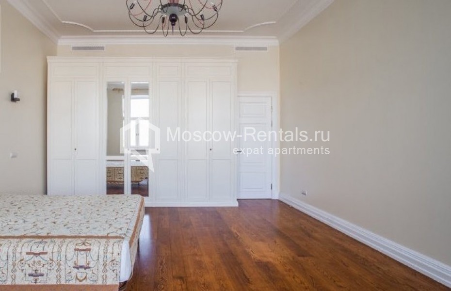 Photo #5 4-room (3 BR) apartment for <a href="http://moscow-rentals.ru/en/articles/long-term-rent" target="_blank">a long-term</a> rent
 in Russia, Moscow, Sretenslyi blv, 6/1С2