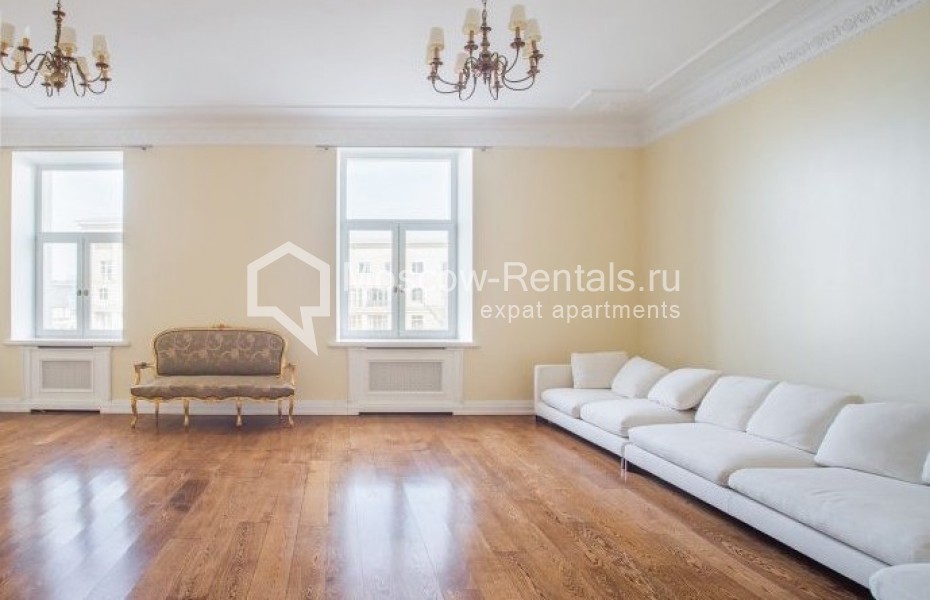 Photo #2 4-room (3 BR) apartment for <a href="http://moscow-rentals.ru/en/articles/long-term-rent" target="_blank">a long-term</a> rent
 in Russia, Moscow, Sretenslyi blv, 6/1С2