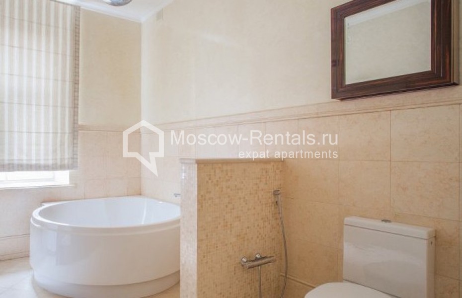 Photo #13 4-room (3 BR) apartment for <a href="http://moscow-rentals.ru/en/articles/long-term-rent" target="_blank">a long-term</a> rent
 in Russia, Moscow, Sretenslyi blv, 6/1С2