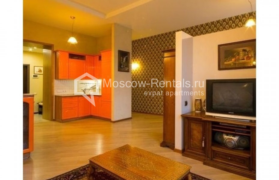 Photo #2 2-room (1 BR) apartment for <a href="http://moscow-rentals.ru/en/articles/long-term-rent" target="_blank">a long-term</a> rent
 in Russia, Moscow, Milutinskyi lane, 11