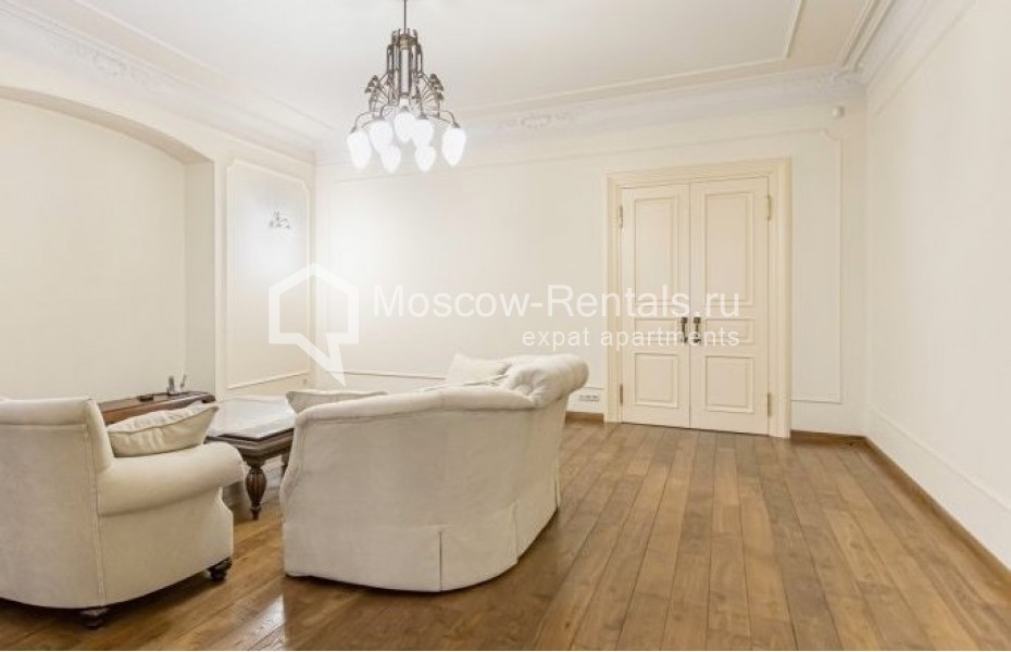 Photo #5 4-room (3 BR) apartment for <a href="http://moscow-rentals.ru/en/articles/long-term-rent" target="_blank">a long-term</a> rent
 in Russia, Moscow, Myasnitskaya str, 15