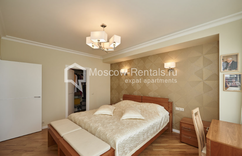 Photo #12 2-room (1 BR) apartment for <a href="http://moscow-rentals.ru/en/articles/long-term-rent" target="_blank">a long-term</a> rent
 in Russia, Moscow, New Arbat str, 16