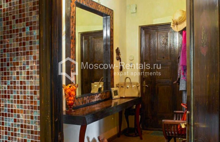 Photo #22 2-room (1 BR) apartment for <a href="http://moscow-rentals.ru/en/articles/long-term-rent" target="_blank">a long-term</a> rent
 in Russia, Moscow, Miusskaya sq, 5