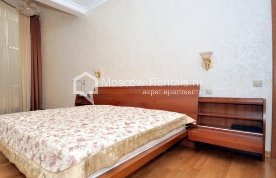 Photo #4 3-room (2 BR) apartment for <a href="http://moscow-rentals.ru/en/articles/long-term-rent" target="_blank">a long-term</a> rent
 in Russia, Moscow, Architectora Vlasova str, 18