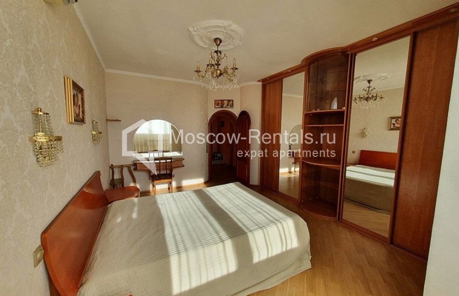 Photo #3 4-room (3 BR) apartment for <a href="http://moscow-rentals.ru/en/articles/long-term-rent" target="_blank">a long-term</a> rent
 in Russia, Moscow, Udaltsova str, 19к1