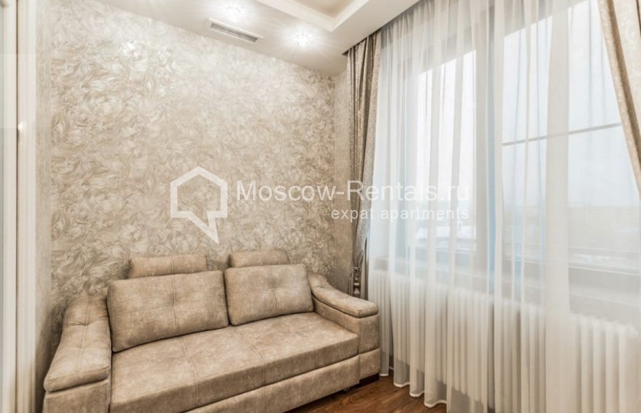 Photo #7 3-room (2 BR) apartment for <a href="http://moscow-rentals.ru/en/articles/long-term-rent" target="_blank">a long-term</a> rent
 in Russia, Moscow, Malaya Pirogovskaya str, 8