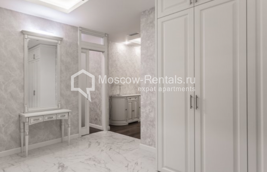 Photo #20 3-room (2 BR) apartment for <a href="http://moscow-rentals.ru/en/articles/long-term-rent" target="_blank">a long-term</a> rent
 in Russia, Moscow, Malaya Pirogovskaya str, 8