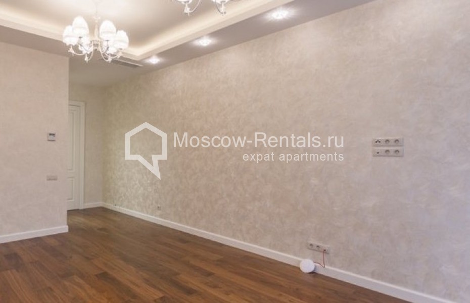 Photo #10 3-room (2 BR) apartment for <a href="http://moscow-rentals.ru/en/articles/long-term-rent" target="_blank">a long-term</a> rent
 in Russia, Moscow, Malaya Pirogovskaya str, 8