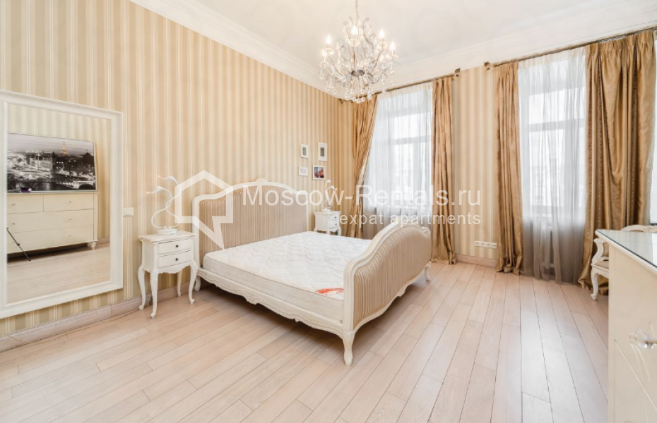 Photo #7 4-room (3 BR) apartment for <a href="http://moscow-rentals.ru/en/articles/long-term-rent" target="_blank">a long-term</a> rent
 in Russia, Moscow, Pokrovka str, 19
