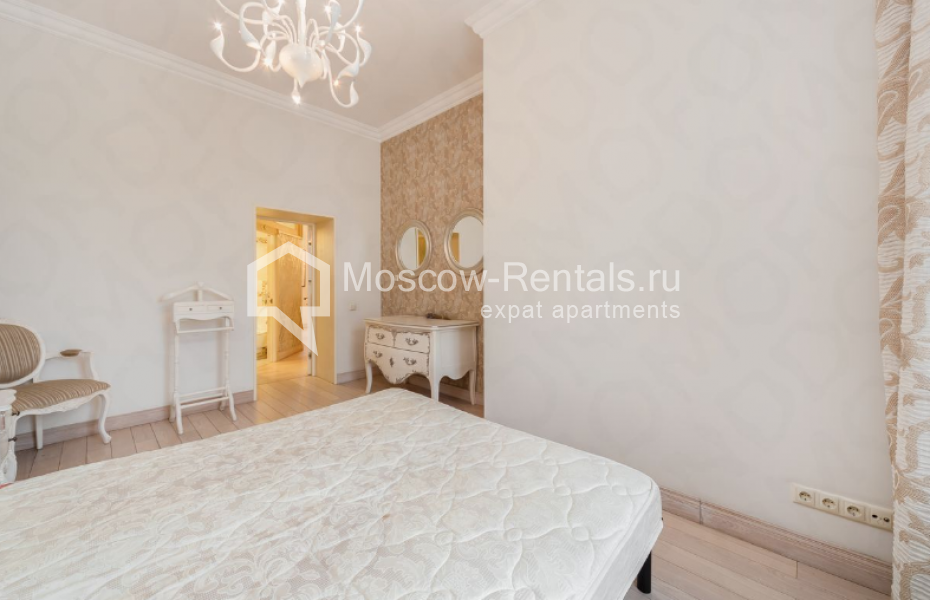 Photo #10 4-room (3 BR) apartment for <a href="http://moscow-rentals.ru/en/articles/long-term-rent" target="_blank">a long-term</a> rent
 in Russia, Moscow, Pokrovka str, 19