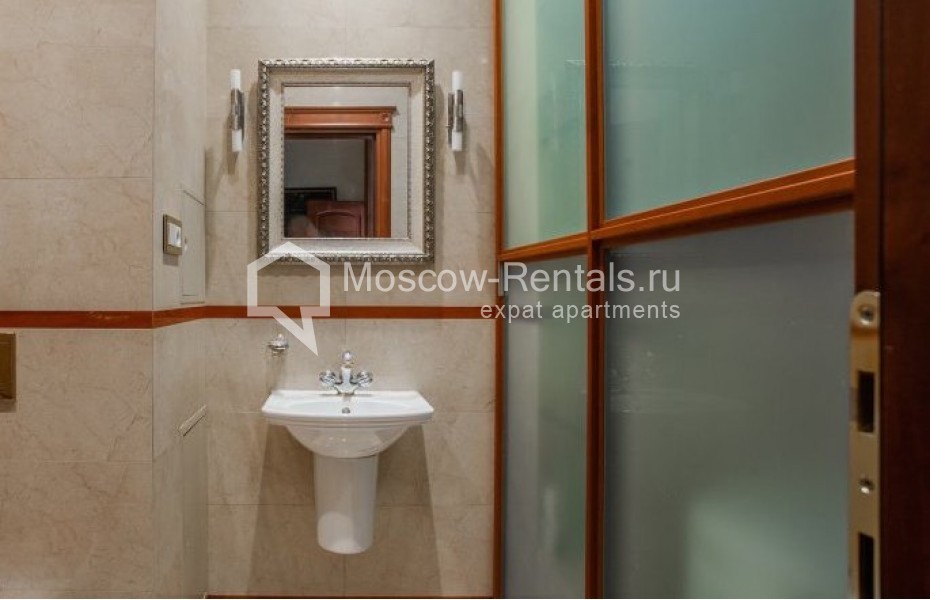 Photo #9 2-room (1 BR) apartment for <a href="http://moscow-rentals.ru/en/articles/long-term-rent" target="_blank">a long-term</a> rent
 in Russia, Moscow, Sretenka str, 9
