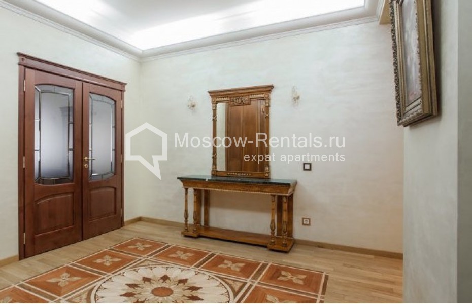 Photo #8 2-room (1 BR) apartment for <a href="http://moscow-rentals.ru/en/articles/long-term-rent" target="_blank">a long-term</a> rent
 in Russia, Moscow, Sretenka str, 9