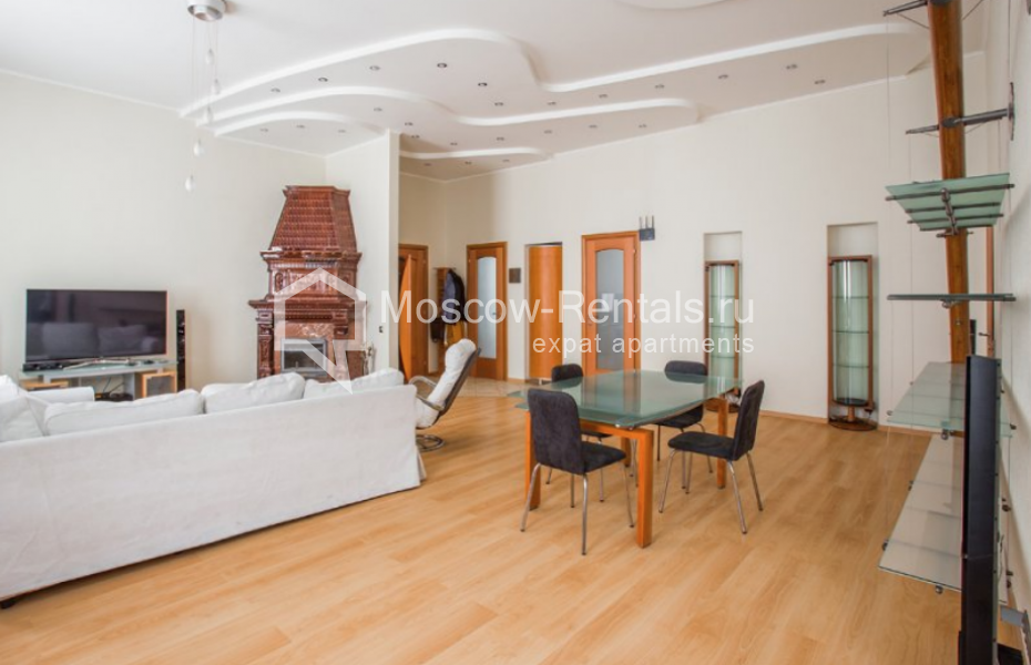 Photo #1 5-room (4 BR) apartment for <a href="http://moscow-rentals.ru/en/articles/long-term-rent" target="_blank">a long-term</a> rent
 in Russia, Moscow, Sretenskyi blv, 6/1