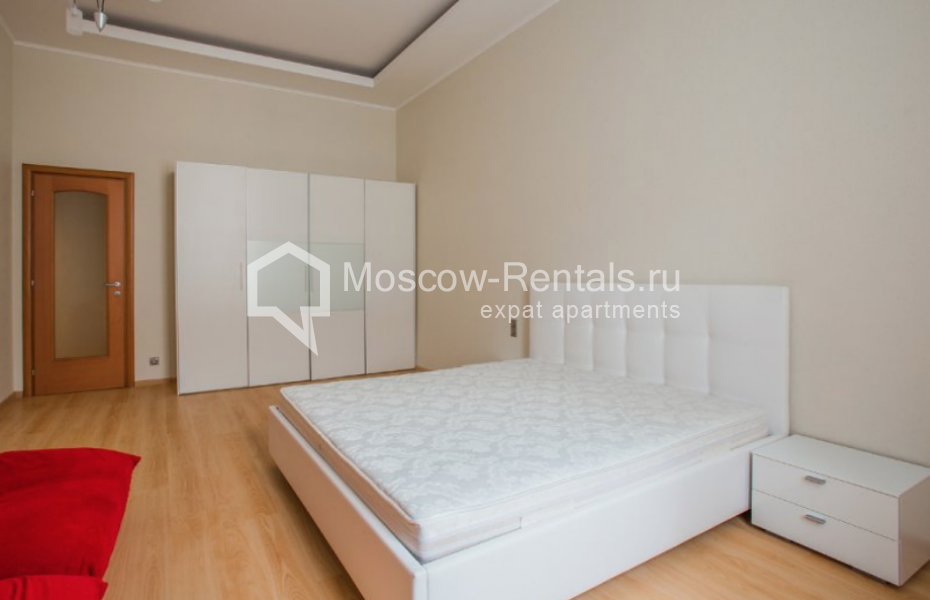 Photo #9 5-room (4 BR) apartment for <a href="http://moscow-rentals.ru/en/articles/long-term-rent" target="_blank">a long-term</a> rent
 in Russia, Moscow, Sretenskyi blv, 6/1