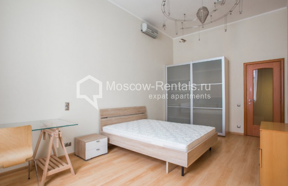 Photo #11 5-room (4 BR) apartment for <a href="http://moscow-rentals.ru/en/articles/long-term-rent" target="_blank">a long-term</a> rent
 in Russia, Moscow, Sretenskyi blv, 6/1