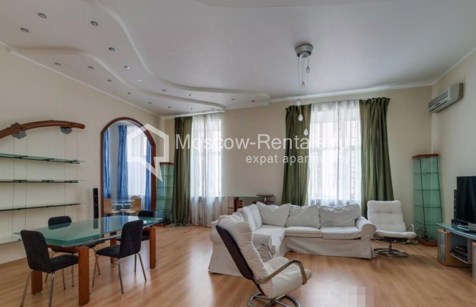 Photo #2 5-room (4 BR) apartment for <a href="http://moscow-rentals.ru/en/articles/long-term-rent" target="_blank">a long-term</a> rent
 in Russia, Moscow, Sretenskyi blv, 6/1