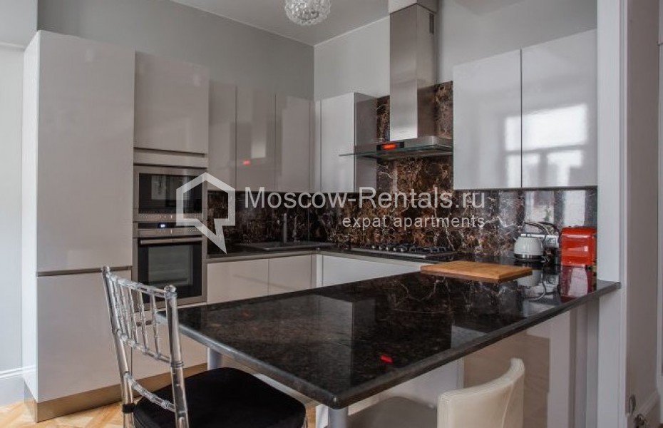 Photo #1 5-room (4 BR) apartment for <a href="http://moscow-rentals.ru/en/articles/long-term-rent" target="_blank">a long-term</a> rent
 in Russia, Moscow, Porkovka str, 19