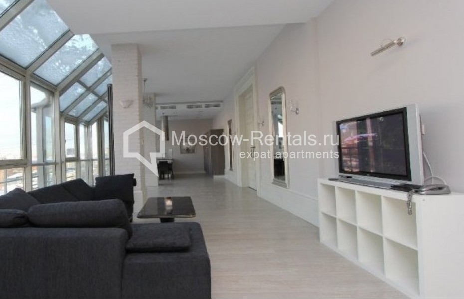 Photo #2 3-room (2 BR) apartment for <a href="http://moscow-rentals.ru/en/articles/long-term-rent" target="_blank">a long-term</a> rent
 in Russia, Moscow, Furmannyi, 8С2