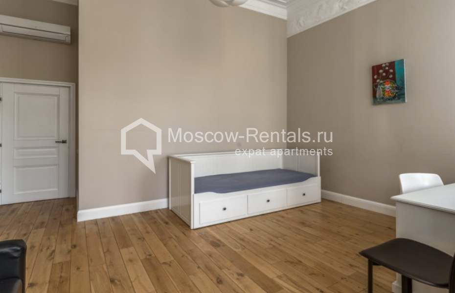 Photo #10 4-room (3 BR) apartment for <a href="http://moscow-rentals.ru/en/articles/long-term-rent" target="_blank">a long-term</a> rent
 in Russia, Moscow, Armyanskyi lane 1/8С1
