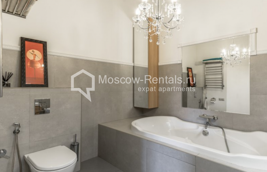 Photo #12 4-room (3 BR) apartment for <a href="http://moscow-rentals.ru/en/articles/long-term-rent" target="_blank">a long-term</a> rent
 in Russia, Moscow, Armyanskyi lane 1/8С1