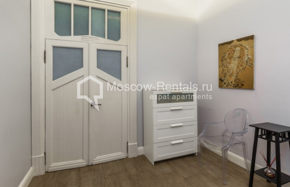 Photo #15 4-room (3 BR) apartment for <a href="http://moscow-rentals.ru/en/articles/long-term-rent" target="_blank">a long-term</a> rent
 in Russia, Moscow, Armyanskyi lane 1/8С1