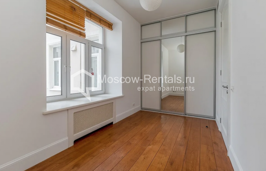 Photo #13 6-room (5 BR) apartment for <a href="http://moscow-rentals.ru/en/articles/long-term-rent" target="_blank">a long-term</a> rent
 in Russia, Moscow, Pokrovka str, 29