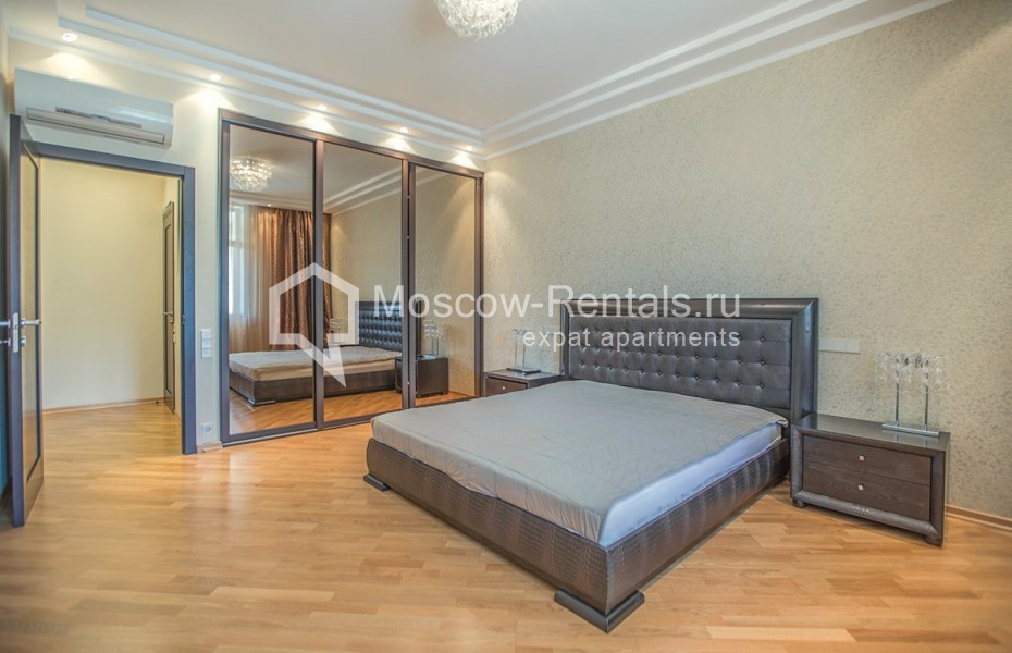 Photo #4 3-room (2 BR) apartment for <a href="http://moscow-rentals.ru/en/articles/long-term-rent" target="_blank">a long-term</a> rent
 in Russia, Moscow, Udaltsova str, 15