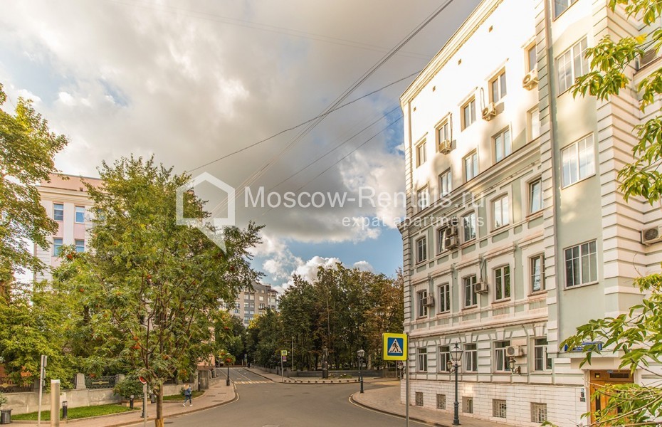 Photo #16 2-room (1 BR) apartment for <a href="http://moscow-rentals.ru/en/articles/long-term-rent" target="_blank">a long-term</a> rent
 in Russia, Moscow, Voznesensyi lane, 16/4