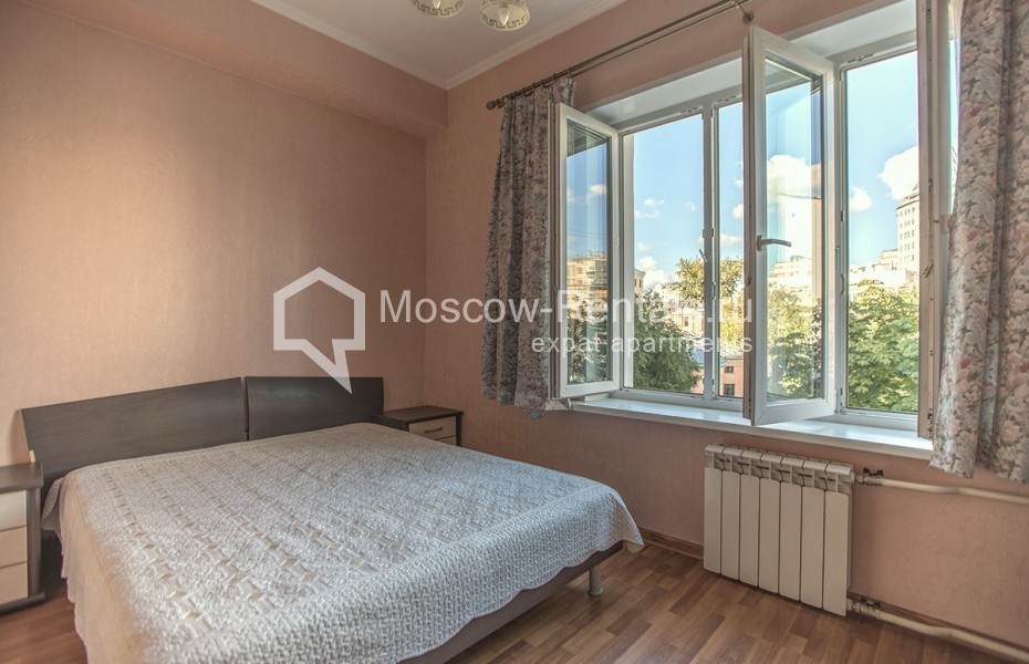 Photo #5 2-room (1 BR) apartment for <a href="http://moscow-rentals.ru/en/articles/long-term-rent" target="_blank">a long-term</a> rent
 in Russia, Moscow, Voznesensyi lane, 16/4