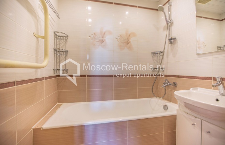 Photo #10 2-room (1 BR) apartment for <a href="http://moscow-rentals.ru/en/articles/long-term-rent" target="_blank">a long-term</a> rent
 in Russia, Moscow, Voznesensyi lane, 16/4