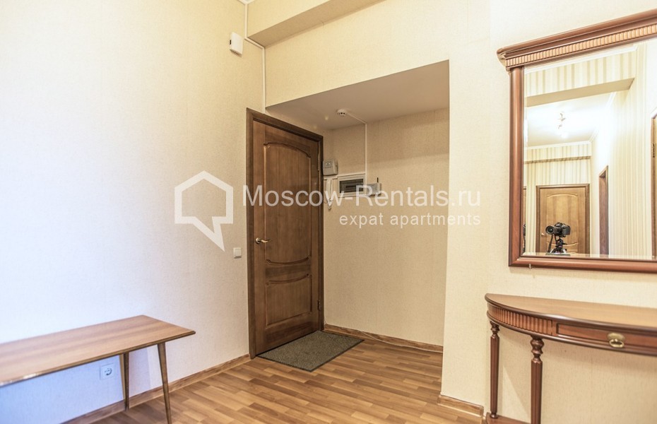 Photo #9 2-room (1 BR) apartment for <a href="http://moscow-rentals.ru/en/articles/long-term-rent" target="_blank">a long-term</a> rent
 in Russia, Moscow, Voznesensyi lane, 16/4
