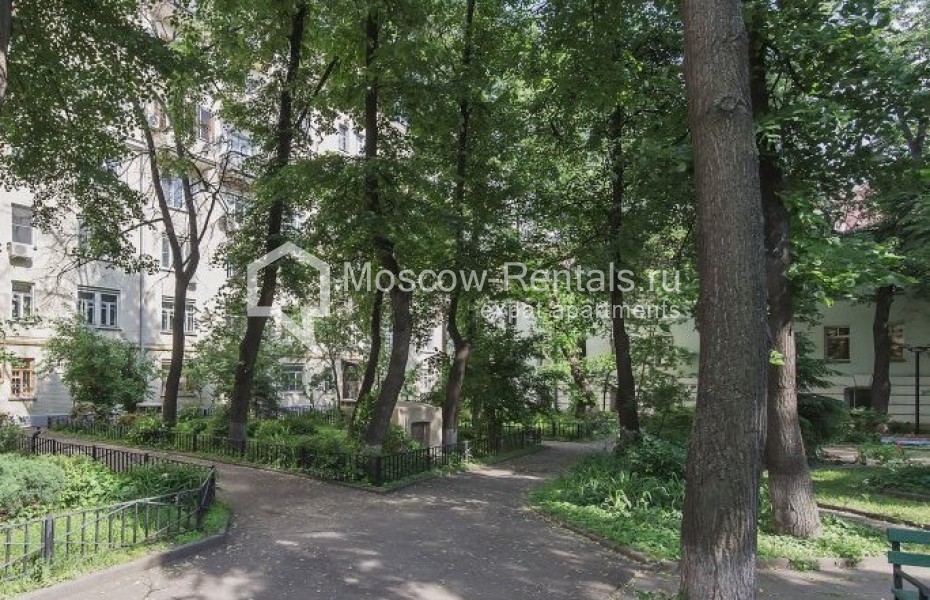 Photo #12 2-room (1 BR) apartment for <a href="http://moscow-rentals.ru/en/articles/long-term-rent" target="_blank">a long-term</a> rent
 in Russia, Moscow, Trekhprudnyi lane, 6