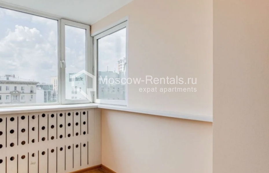 Photo #7 3-room (2 BR) apartment for <a href="http://moscow-rentals.ru/en/articles/long-term-rent" target="_blank">a long-term</a> rent
 in Russia, Moscow, Dolgorukovskaya str, 40