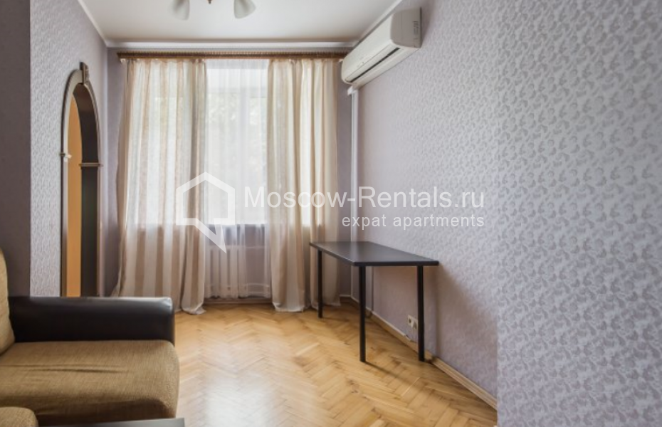 Photo #1 3-room (2 BR) apartment for <a href="http://moscow-rentals.ru/en/articles/long-term-rent" target="_blank">a long-term</a> rent
 in Russia, Moscow, Malaya Bronnaya str, 13