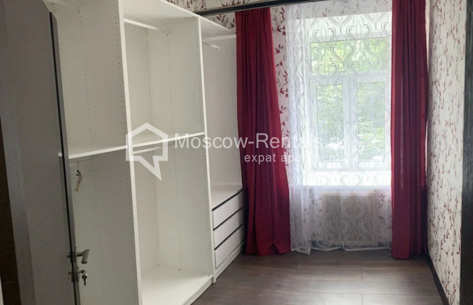 Photo #7 3-room (2 BR) apartment for <a href="http://moscow-rentals.ru/en/articles/long-term-rent" target="_blank">a long-term</a> rent
 in Russia, Moscow, Bolshaya Bronnaya str, 27/4