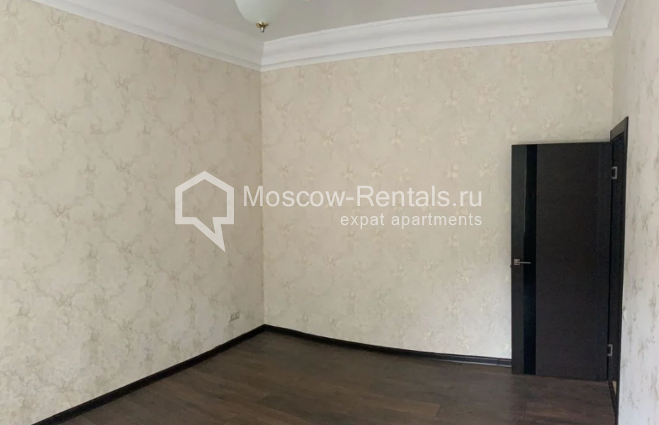 Photo #4 3-room (2 BR) apartment for <a href="http://moscow-rentals.ru/en/articles/long-term-rent" target="_blank">a long-term</a> rent
 in Russia, Moscow, Bolshaya Bronnaya str, 27/4