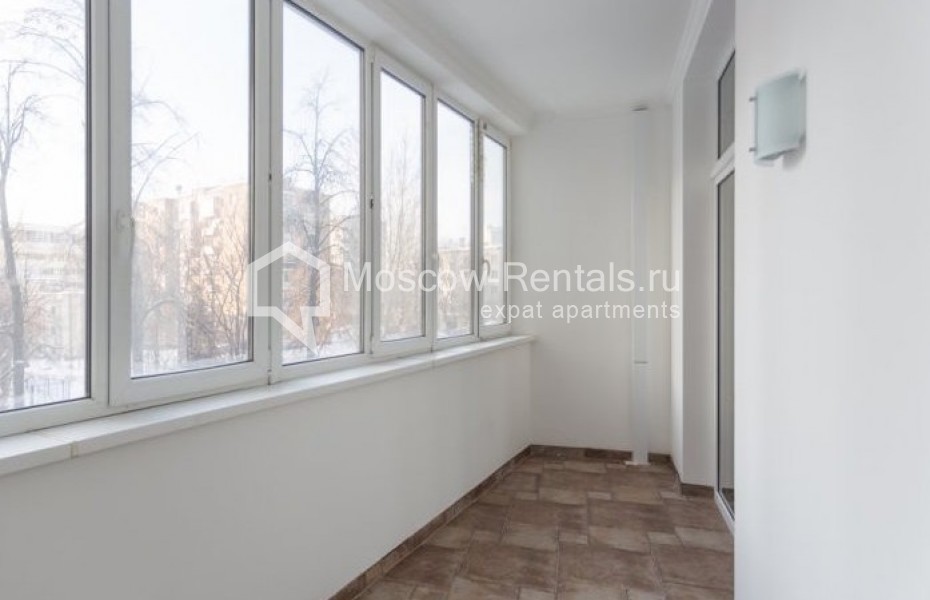 Photo #22 4-room (3 BR) apartment for <a href="http://moscow-rentals.ru/en/articles/long-term-rent" target="_blank">a long-term</a> rent
 in Russia, Moscow, Shabolovka str, 23
