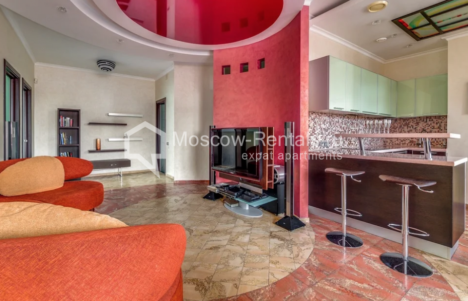 Photo #3 4-room (3 BR) apartment for <a href="http://moscow-rentals.ru/en/articles/long-term-rent" target="_blank">a long-term</a> rent
 in Russia, Moscow, Shabolovka str, 23к1