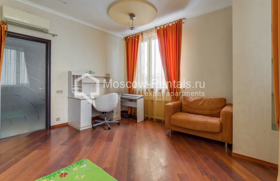 Photo #13 4-room (3 BR) apartment for <a href="http://moscow-rentals.ru/en/articles/long-term-rent" target="_blank">a long-term</a> rent
 in Russia, Moscow, Shabolovka str, 23к1