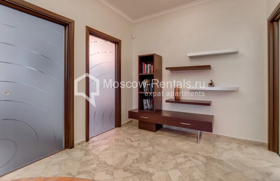 Photo #15 4-room (3 BR) apartment for <a href="http://moscow-rentals.ru/en/articles/long-term-rent" target="_blank">a long-term</a> rent
 in Russia, Moscow, Shabolovka str, 23к1