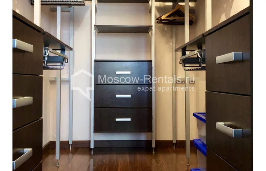 Photo #23 4-room (3 BR) apartment for <a href="http://moscow-rentals.ru/en/articles/long-term-rent" target="_blank">a long-term</a> rent
 in Russia, Moscow, Shabolovka str, 23к1