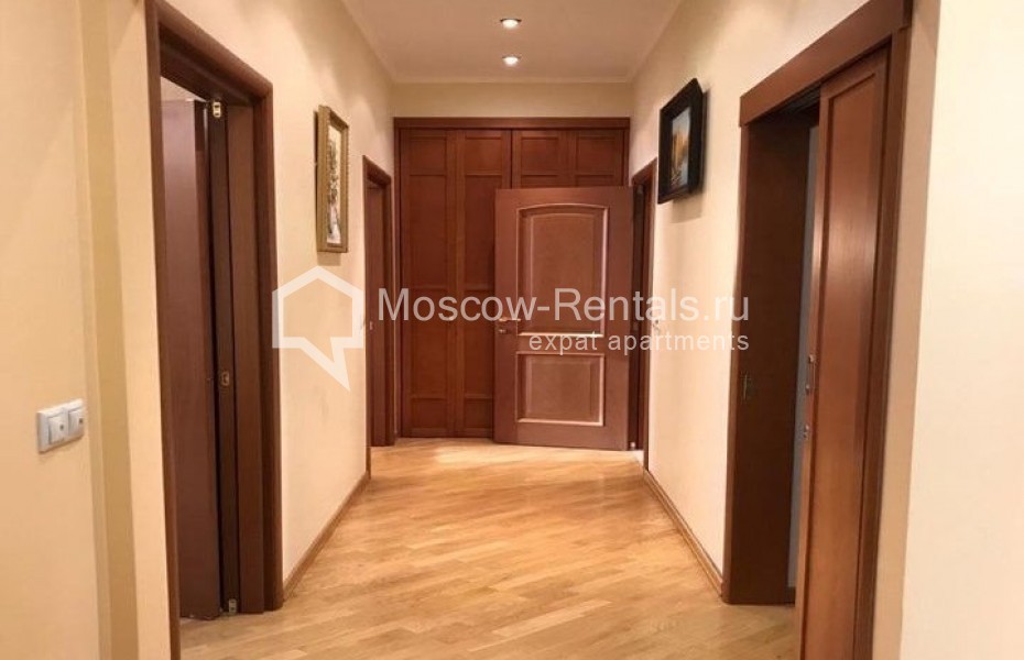 Photo #23 3-room (2 BR) apartment for <a href="http://moscow-rentals.ru/en/articles/long-term-rent" target="_blank">a long-term</a> rent
 in Russia, Moscow, Shabolovka str, 23к2
