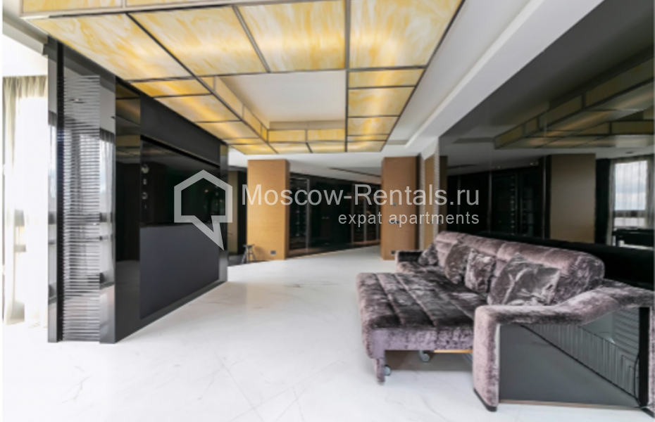 Photo #3 5-room (4 BR) apartment for <a href="http://moscow-rentals.ru/en/articles/long-term-rent" target="_blank">a long-term</a> rent
 in Russia, Moscow, Lomonosovskyi prosp, 25к3